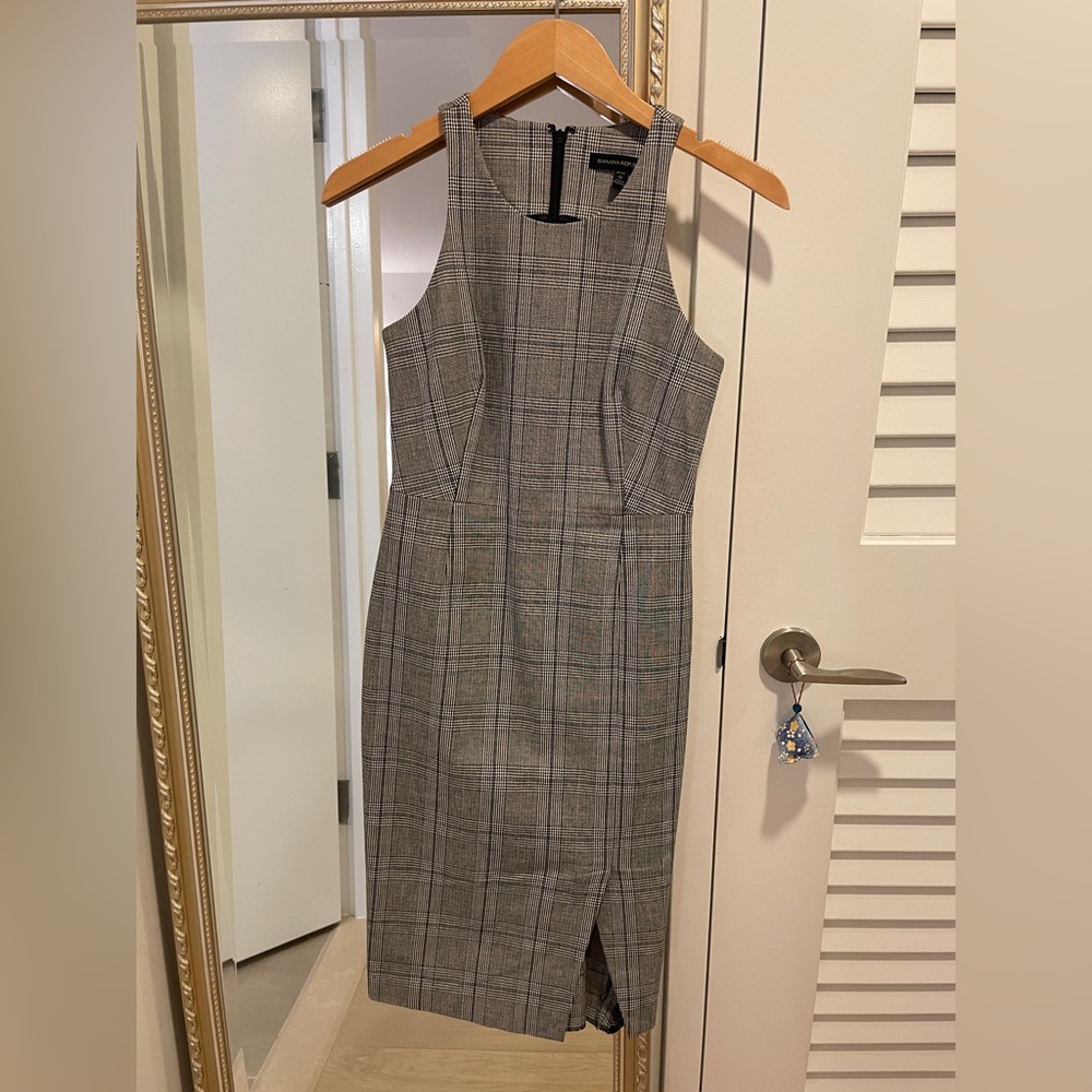Banana Republic Grey Plaid Pencil Midi Dress (0P)